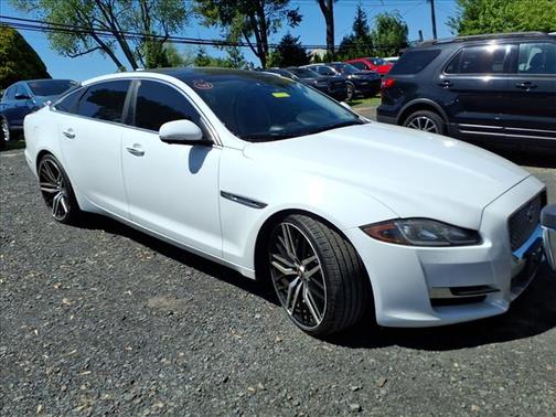 Polaris White 2016 Jaguar XJ XJL Supercharged