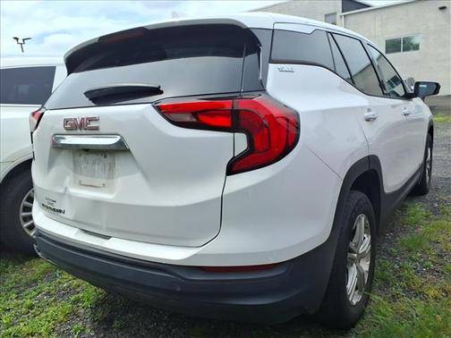 Summit White 2018 GMC Terrain SLE