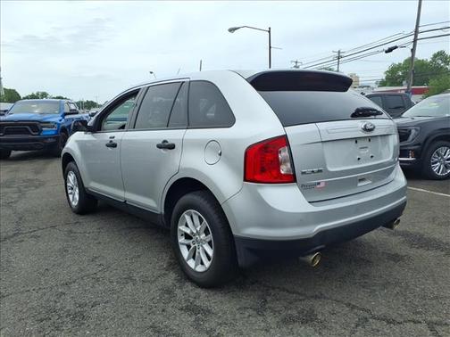 INGOT SILVER METALLIC 2014 Ford Edge SE