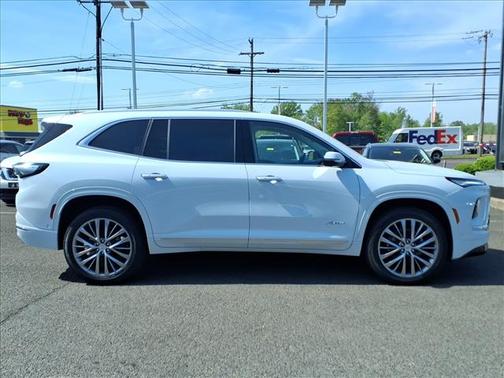Iridescent White Tricoat 2026 Buick Enclave Avenir FWD