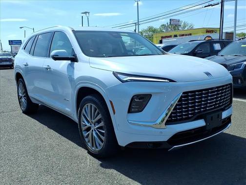 Iridescent White Tricoat 2026 Buick Enclave Avenir FWD