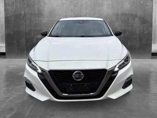 2021 Nissan Altima SR FWD