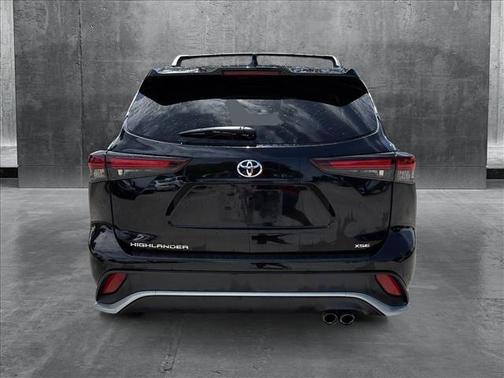 2024 Toyota Highlander XSE