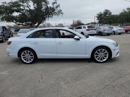 2019 Audi A4 40 Premium