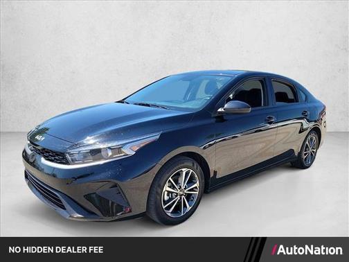 Aurora Black 2024 Kia Forte LXS