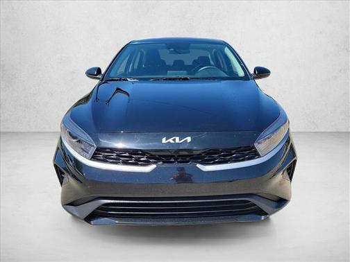 Aurora Black 2024 Kia Forte LXS