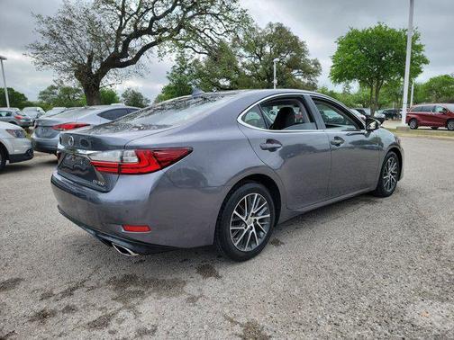 2017 Lexus ES 350 Base