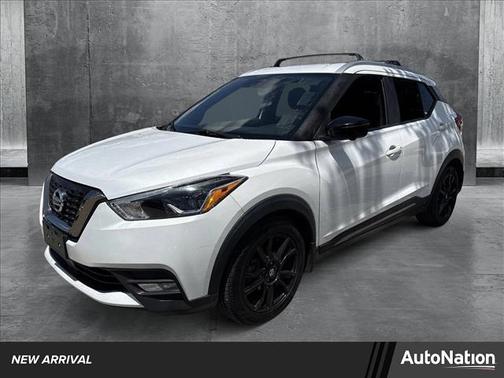 2020 Nissan Kicks SR