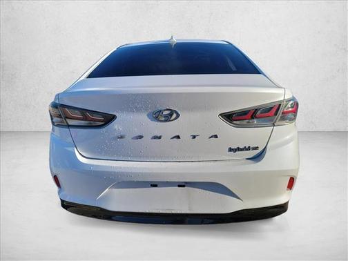 2018 Hyundai SONATA Hybrid SE