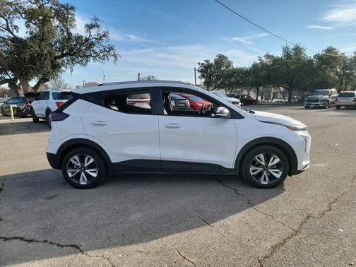 2023 Chevrolet Bolt EUV FWD LT