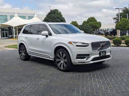 2023 Volvo XC90 B6 Ultimate 7-Seater