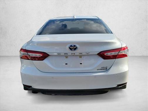 2019 Toyota Camry Hybrid XLE