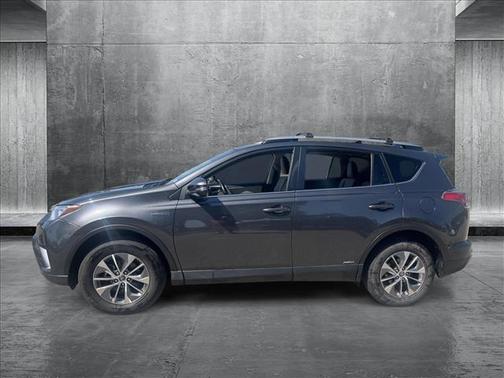 2017 Toyota RAV4 Hybrid XLE