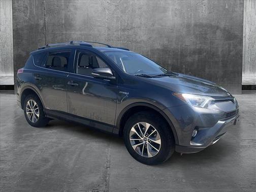 2017 Toyota RAV4 Hybrid XLE