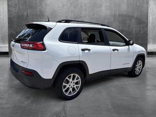 2017 Jeep Cherokee Sport