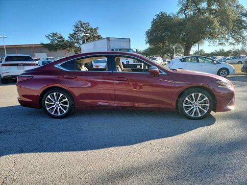 2019 Lexus ES 350 Luxury