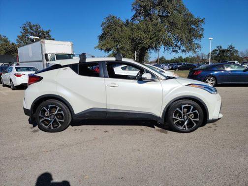 2020 Toyota C-HR XLE