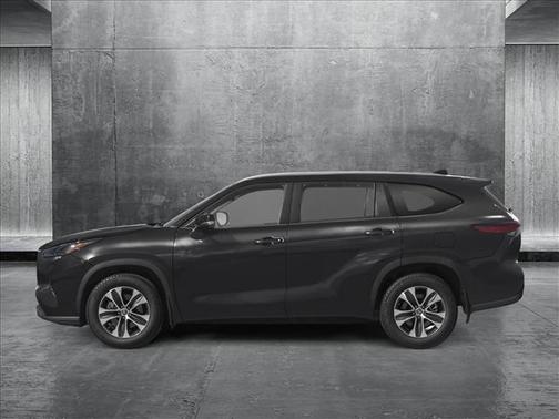 2025 Toyota Highlander XLE