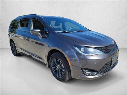 2020 Chrysler Pacifica L