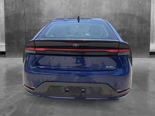 2023 Toyota Prius LE