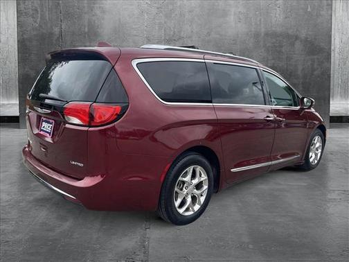 2017 Chrysler Pacifica Limited