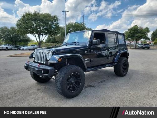 Black Clearcoat 2017 Jeep Wrangler Unlimited Sahara