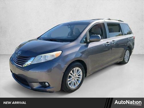 2015 Toyota Sienna XLE