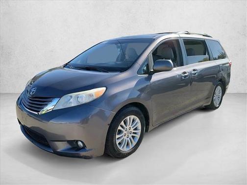 2015 Toyota Sienna XLE