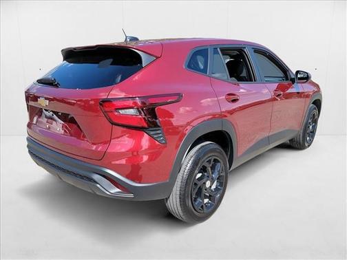 2025 Chevrolet Trax LS