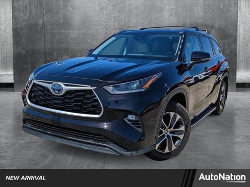 2021 Toyota Highlander Hybrid XLE