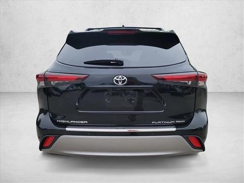Midnight Black Metallic 2025 Toyota Highlander Platinum