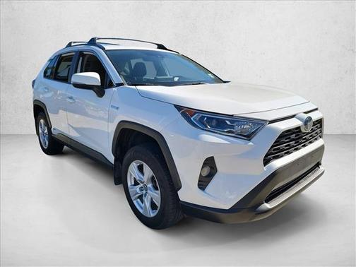 2020 Toyota RAV4 Hybrid XLE