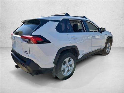 2020 Toyota RAV4 Hybrid XLE