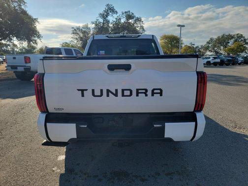 2024 Toyota Tundra SR5