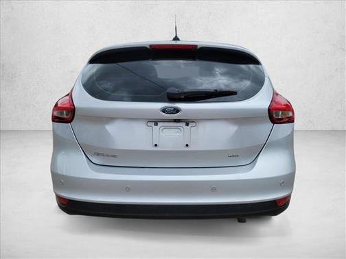 Silver/Gray 2017 Ford Focus SEL