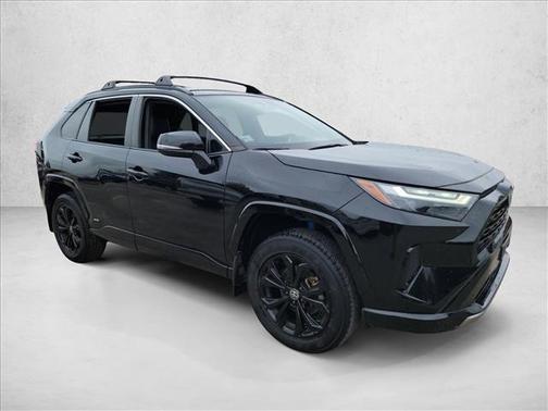 2022 Toyota RAV4 Hybrid SE