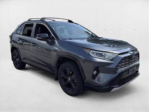 2020 Toyota RAV4 Hybrid SE