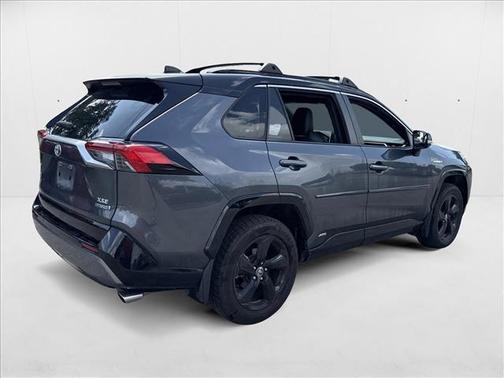 2020 Toyota RAV4 Hybrid SE