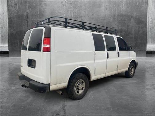 2020 Chevrolet Express 2500 RWD 2500 Regular Wheelbase WT