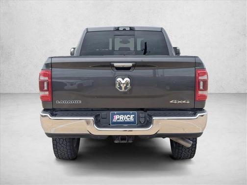 2022 RAM 2500 Laramie Crew Cab 4x4 6'4' Box