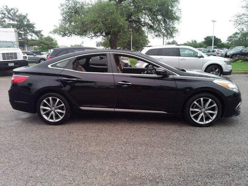 Eclipse Black 2017 Hyundai Azera Base