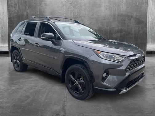 2021 Toyota RAV4 Hybrid SE