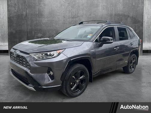 2021 Toyota RAV4 Hybrid SE