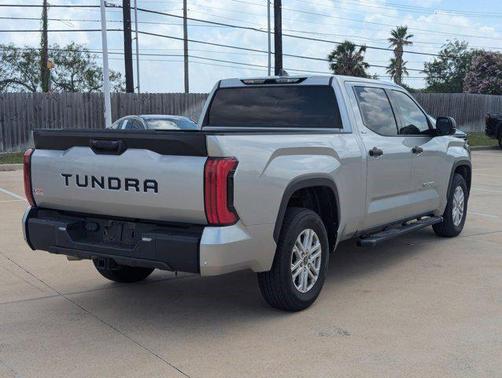 2022 Toyota Tundra SR5