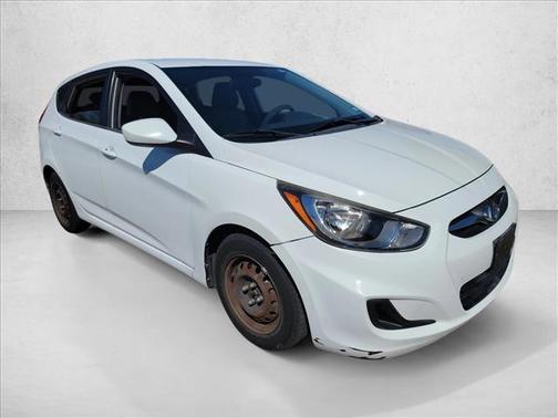 2012 Hyundai Accent GS