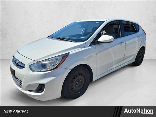 2012 Hyundai Accent GS