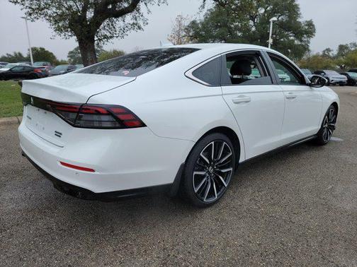 2023 Honda Accord Hybrid Touring