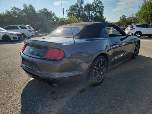 2021 Ford Mustang EcoBoost