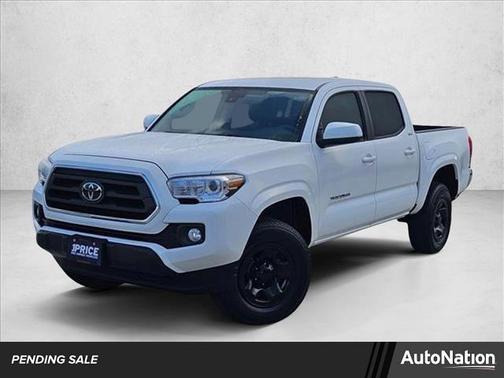 White 2022 Toyota Tacoma SR5