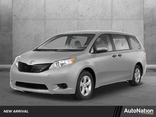 2013 Toyota Sienna XLE